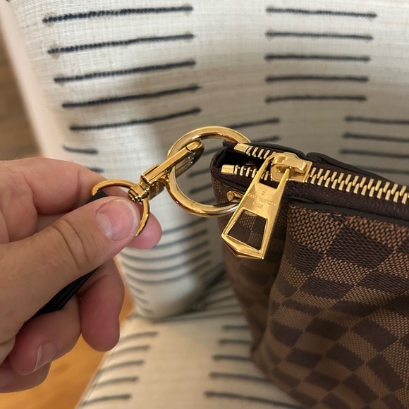 Authentic Louis Vuitton Odeon MM Damier Tote - Picture 4 of 8